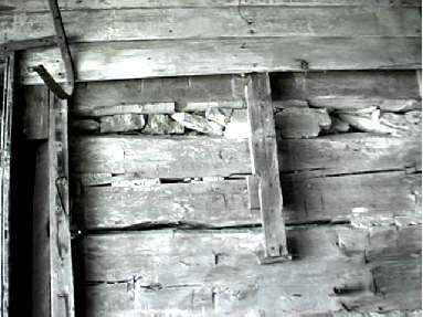 wallsm.jpg (29581 bytes)